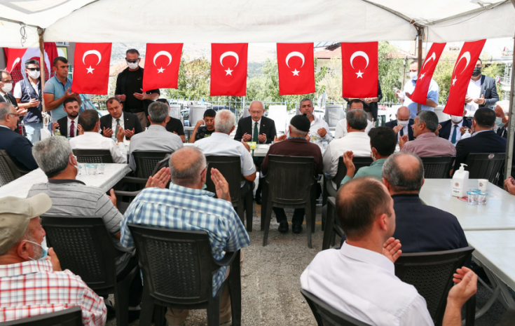 Kılıçdaroğlu'ndan şehit ailesine taziye ziyareti