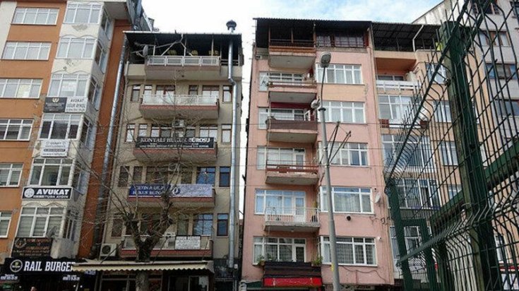 Kocaeli Valiliği 22 yıl sonra karar aldı: 17 Ağustos depreminde ağır hasar gören 26 bina yıkılacak