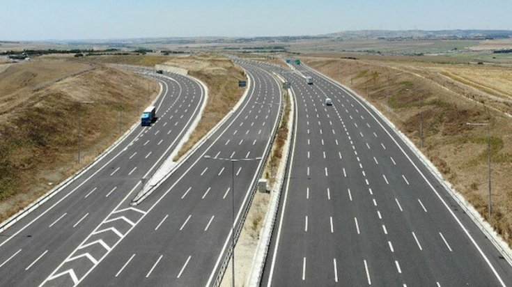 Kuzey Marmara Otoyolu sözleşmesinde değişlik: Araç geçiş garantileri 4 kat artırıldı Kuzey Marmara Otoyolu sözleşmesinde değişlik: Araç geçiş garantileri 4 kat artırıldı
