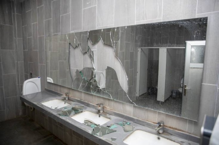 Mersin'de Kültür Park’taki tuvaletler yine tahrip edildi