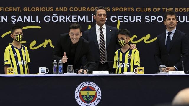 Mesut Özil artık Fenerbahçe'de