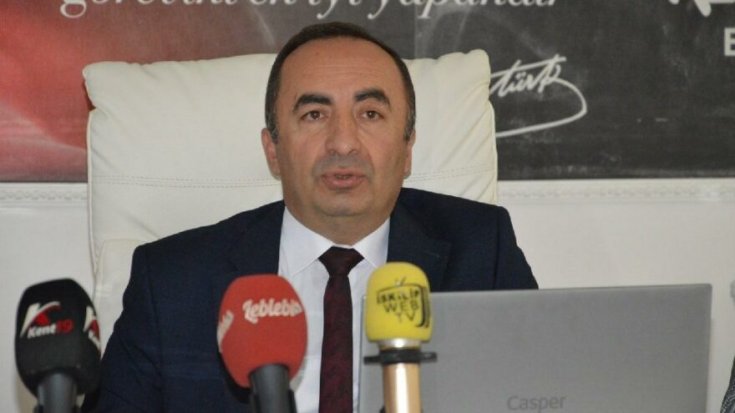 MHP ve AKP'li meclis üyelerinin savcılığa şikayet ettiği MHP’li belediye başkanı: 'İstifa bekleyen avucunu yalar' MHP ve AKP'li meclis üyelerinin savcılığa şikayet ettiği MHP’li belediye başkanı: 'İstifa bekleyen avucunu yalar'