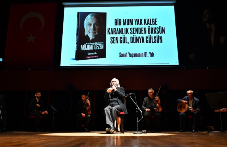 Müjdat Gezen belgeselinin galası İzmir’de yapıldı
