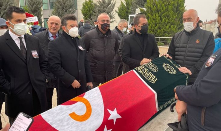 Mustafa Cengiz son yolculuğuna uğurlandı Mustafa Cengiz son yolculuğuna uğurlandı