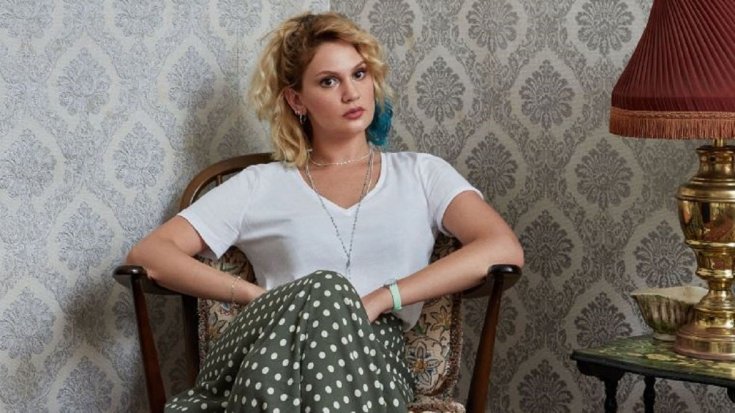 Oyuncu Farah Zeynep Abdullah'tan RTÜK'e tepki