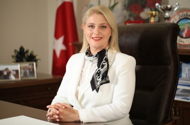 Özlem Becan: Dünya Emekçi Kadınlar Günümüz kutlu olsun