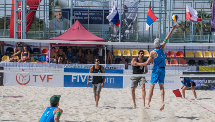 Plaj voleybolunda Erkek Milli Takımı adını finale yazdırdı