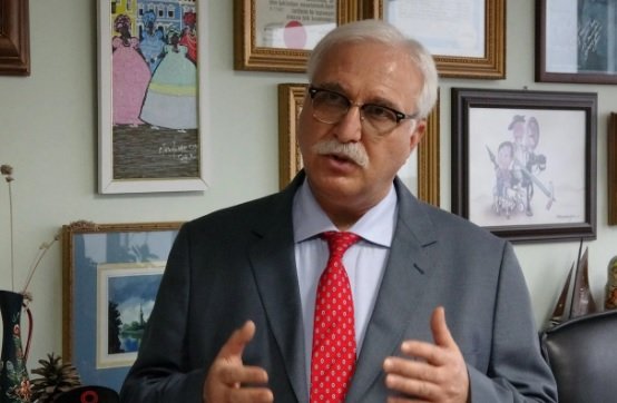 Prof. Özlü: 'Vakaların düşük olduğu bölgelerde okullar 'hibrit eğitim'le başlayabilir' Prof. Özlü: 'Vakaların düşük olduğu bölgelerde okullar 'hibrit eğitim'le başlayabilir'
