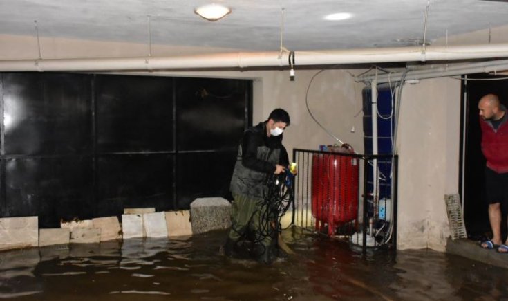 Sağanak yağış sonrası İzmir Büyükşehir Belediyesi'nden açıklama