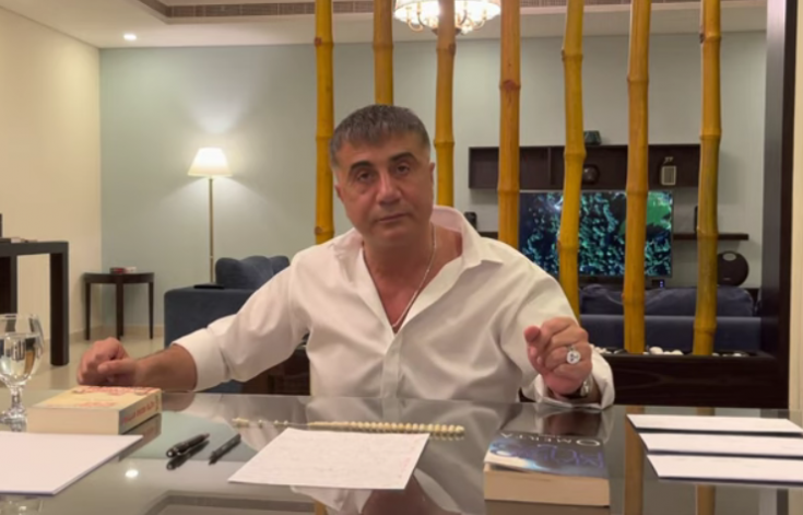 Sedat Peker: Bana yapılan operasyon, derin devletin başı olarak bilinen Mehmet Ağar ve Pelikancılar tarafından koordine edilmiştir