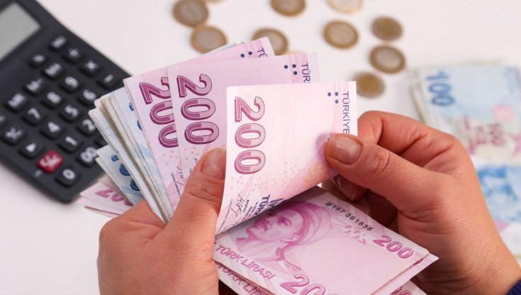 SGK ile 3 kamu bankası anlaştı: Emekli olmak isteyenlere kredi verilecek SGK ile 3 kamu bankası anlaştı: Emekli olmak isteyenlere kredi verilecek