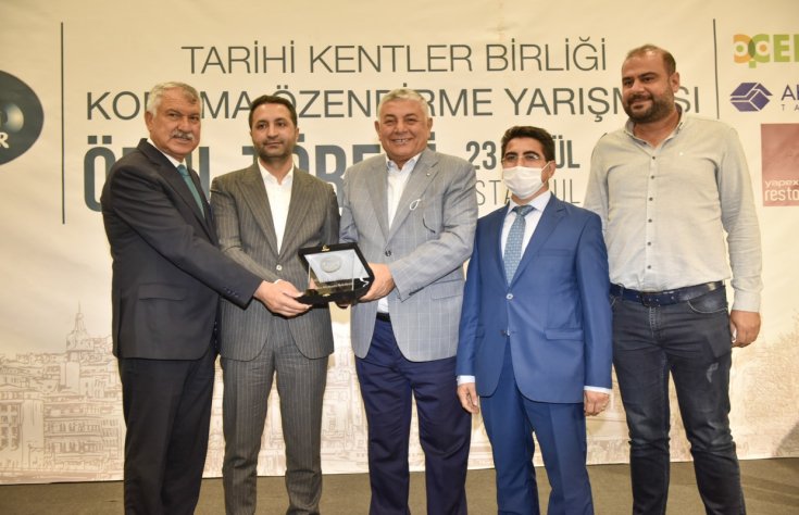 Tarihi Kentler Birliği’nden, Adana Büyükşehir Belediyesi’ne ödül Tarihi Kentler Birliği’nden, Adana Büyükşehir Belediyesi’ne ödül