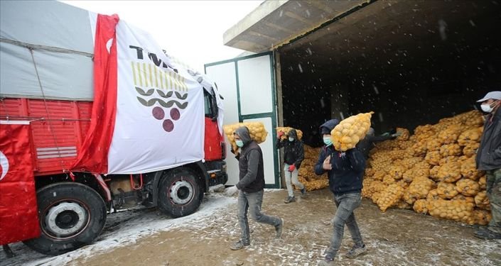 Tarım yazarı Ali Ekber Yıldırım: Hükümetin soğan ve patates alım rakamları gerçek değil Tarım yazarı Ali Ekber Yıldırım: Hükümetin soğan ve patates alım rakamları gerçek değil