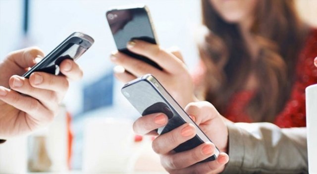 Telefon ve internete yılda 3 bin 736 TL ödedik Telefon ve internete yılda 3 bin 736 TL ödedik