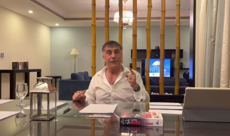 The Guardian’dan Sedat Peker analizi: 'Erdoğan'a dokunmasa da yakın çevresinin alaşağı edilmesinin nihai hedefi olduğunu açık' The Guardian’dan Sedat Peker analizi: 'Erdoğan'a dokunmasa da yakın çevresinin alaşağı edilmesinin nihai hedefi olduğunu açık'