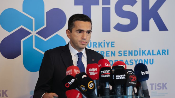 TİSK'ten asgari ücret açıklaması: 3 bin 500 TL'yi geçtik, daha fazlası için çalışıyoruz TİSK'ten asgari ücret açıklaması: 3 bin 500 TL'yi geçtik, daha fazlası için çalışıyoruz