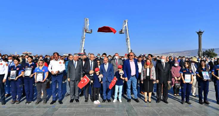 Tunç Soyer: Hem İzmir’e hem de ülkemize umut olmayı başardık