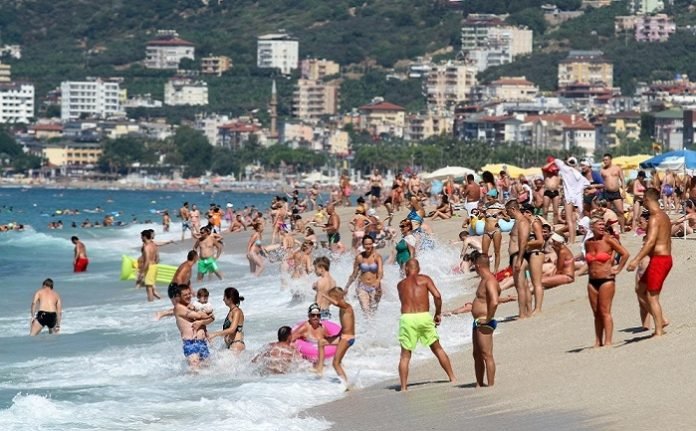 Turist sayısı yüzde 35 azaldı Turist sayısı yüzde 35 azaldı