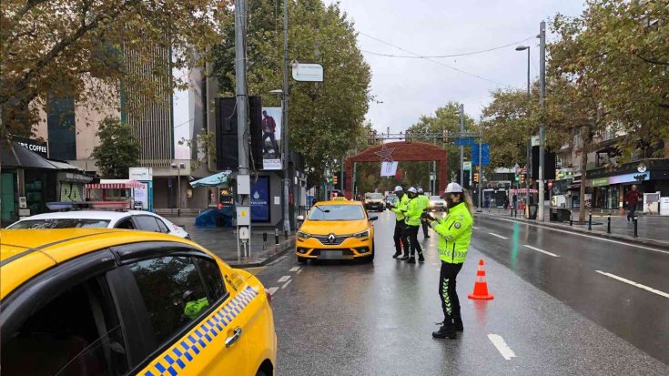 Türkiye genelinde 73 taksi trafikten men edildi