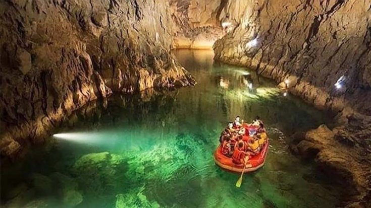 Türkiye'nin en uzun yeraltı gölü: Altınbeşik Mağarası