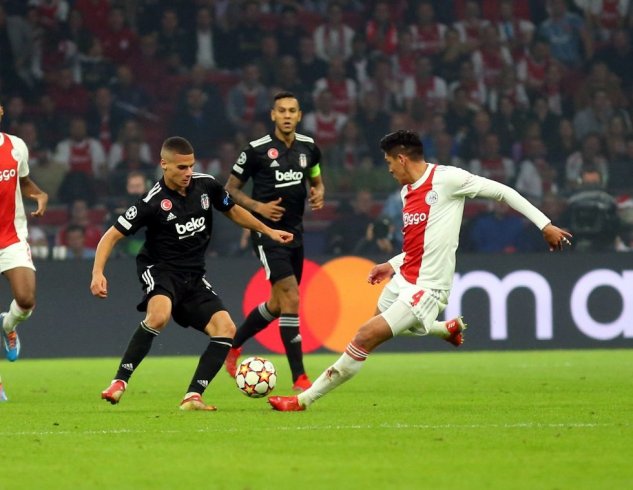 UEFA Şampiyonlar Ligi maçında Ajax, Beşiktaş'ı 2-0 yendi