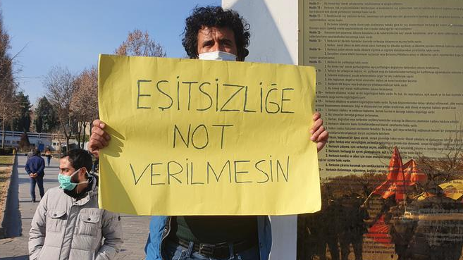 Uzaktan eğitimde EBA krizi devam ediyor: EBA’ya hiç girememiş öğrencilere karne notu nasıl verilecek? Uzaktan eğitimde EBA krizi devam ediyor: EBA’ya hiç girememiş öğrencilere karne notu nasıl verilecek?