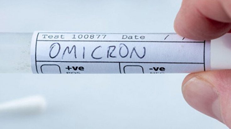 Uzmanlar: Omicron, Covid-19’a yeniden yakalanma riskini üç kat artırıyor Uzmanlar: Omicron, Covid-19’a yeniden yakalanma riskini üç kat artırıyor