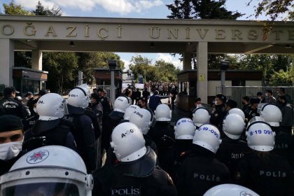 52 öğrencinin yargılandığı Boğaziçi Üniversitesi davası ertelendi