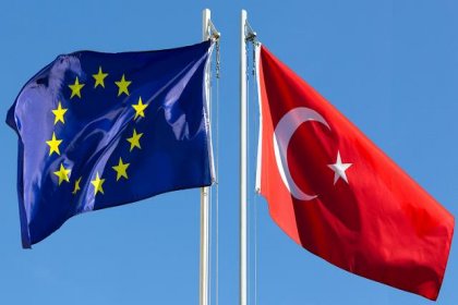 AB'den Türkiye'ye mülteciler için 3 milyar euro destek