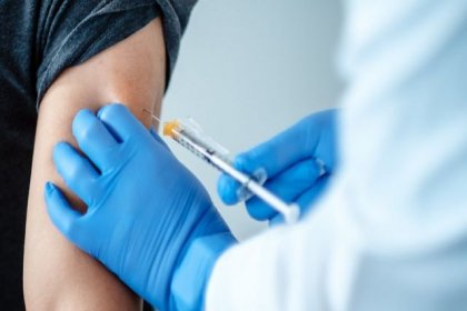 Araştırma: İki doz koronavirüs aşısının koruyuculuğu altı ay sonra azalıyor