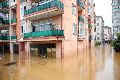 Artvin'de sel bilançosu: 39 yapı yıkıldı, bin 459’u hasarlı