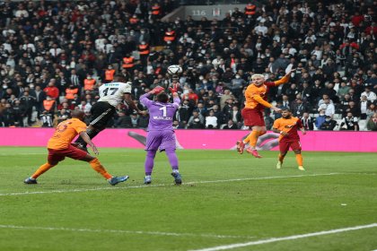 Beşiktaş, Galatasaray'ı 2-1 yendi