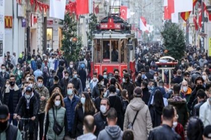 Bilim Kurulu üyesi: 4. dalga 'aşısızlar pandemisi' olabilir