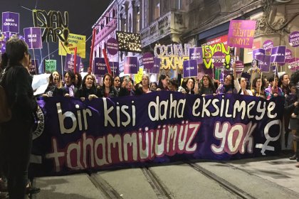 Eylül ayında 26 kadın, erkekler tarafından öldürüldü