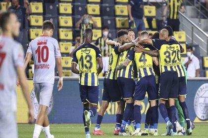 Fenerbahçe, Antalyaspor'u 2-0 yendi