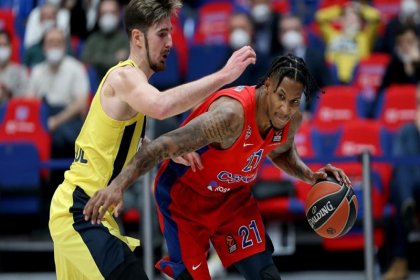 Fenerbahçe, CSKA'ya 78-67 mağlup oldu