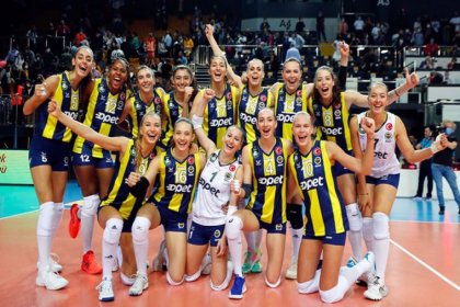 Fenerbahçe, VakıfBank'ı 3-1 mağlup etti