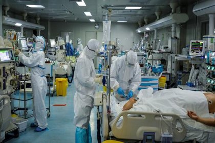'İstanbul'da pandemi hastaneleri yeniden doldu'