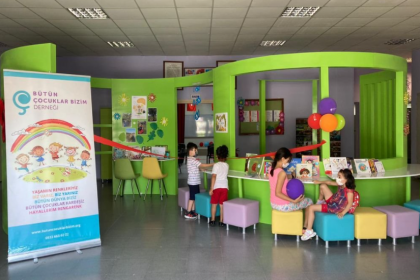 İzmir Büyükşehir Belediyesi'nden depremzedelere psikososyal destek