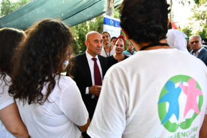 İzmir Büyükşehir Belediyesi'nden öğrencilerin barınma sorunlarına çözüm için 'İzmir Gençlere Kucak Açıyor' projesi