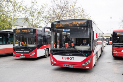 İzmir'de toplu ulaşıma tam kapanma ayarı