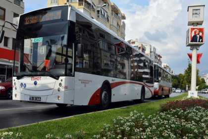 İzmir'de toplu ulaşıma yılbaşı düzenlemesi