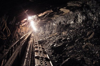 İzmir’in Kınık ilçesinde özel bir maden ocağında göçük meydana geldi
