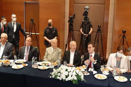 Kılıçdaroğlu, Öze Dönüş Platformu'nun toplantısına katıldı