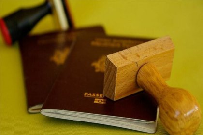 Kırgızistan'da yasa dışı yollardan Türk vatandaşlarına pasaport çıkarıldığı iddiasıyla soruşturma açıldı