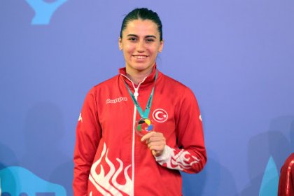 Milli karateci Meltem Hocaoğlu Akyol, Avrupa Şampiyonu oldu