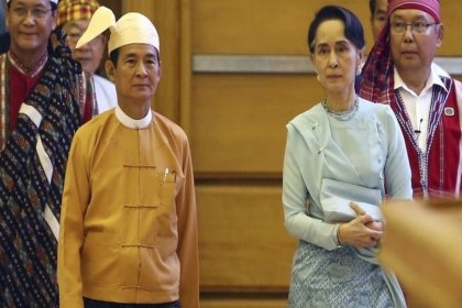 Myanmar'da askeri darbe: Ülke lideri ve devlet başkanı gözaltında