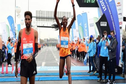 İstanbul Yarı Maratonu'nda dünya rekoru geldi
