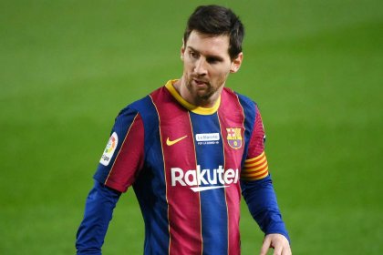 PSG, Messi için 10 futbolcu satacak