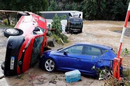 Şiddetli yağışlar Almanya ve Belçika'da can aldı